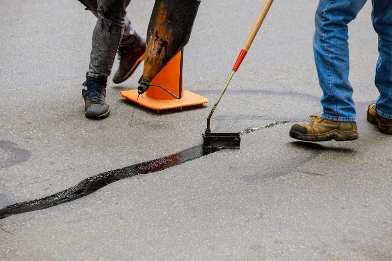 Hot Tar Driveway Sealing in Tampa, FL